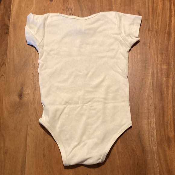 A Little Lark onesie - Picture 6 of 6